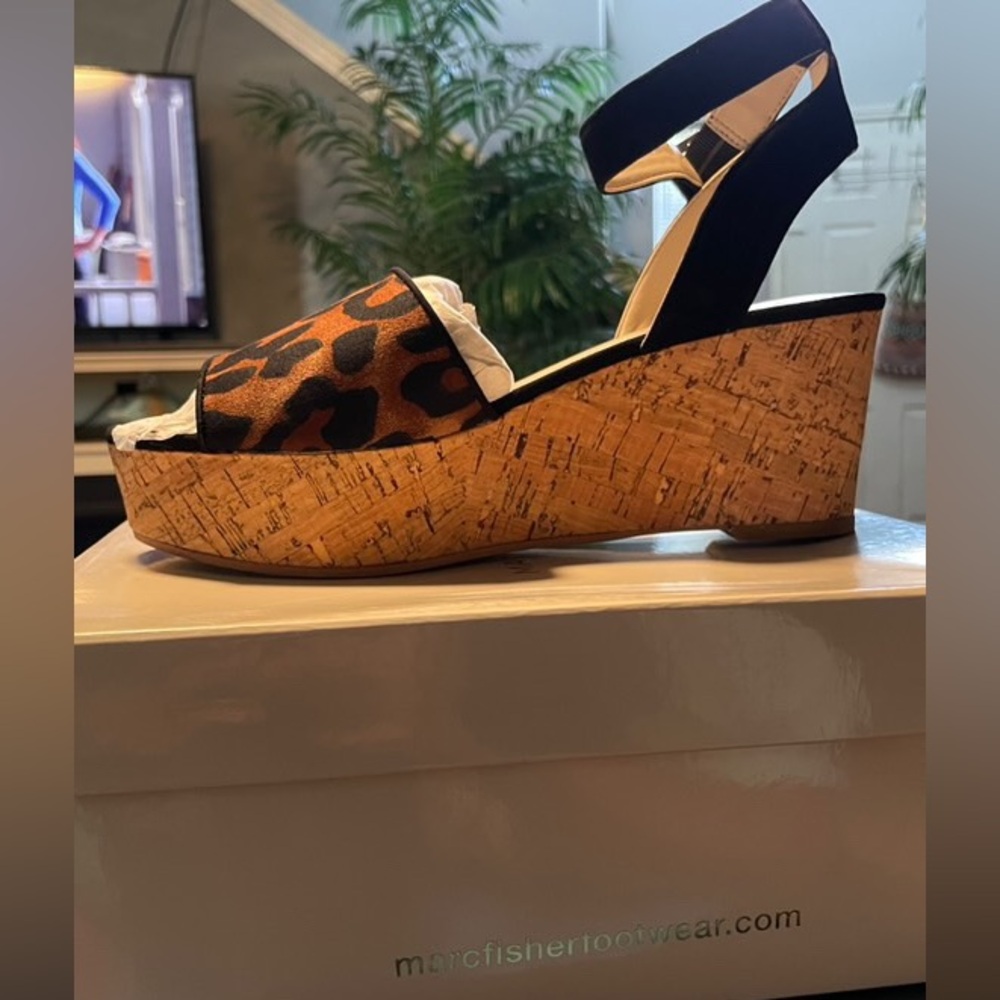Marc fisher Leopard print espadrilles. Size 8.5